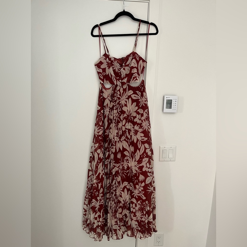 En Creme Red Floral Maxi Dress